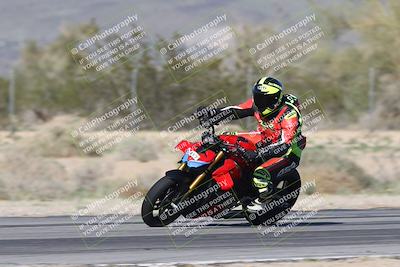 media/Jan-15-2026-Racers Edge (Thu) [[dfebeb70ab]]/3-B Group/Session 4 (Turn 6 Inside)/